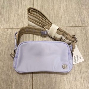 Lululemon Everywhere Crossbody Bag